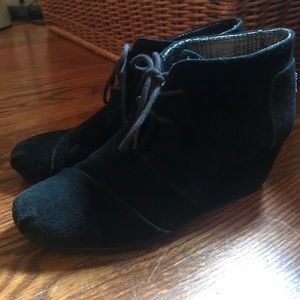 Toms wedge w10